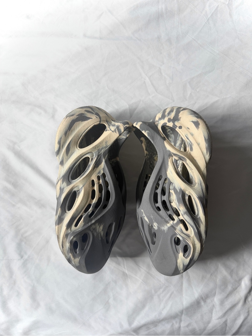 Yeezy Foam Runner MXT Moon Grey